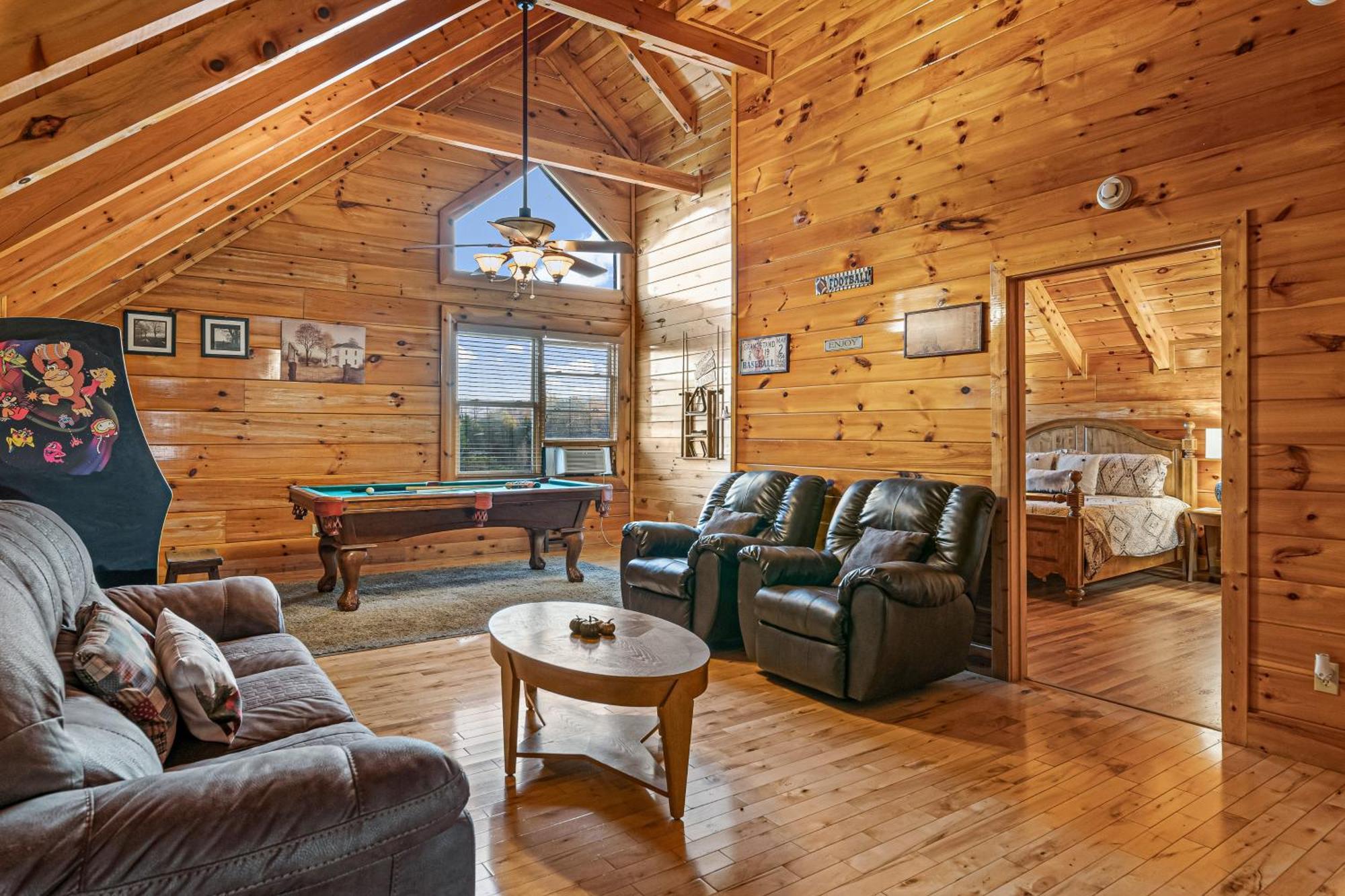 Knotty By Nature Sevierville Exterior photo