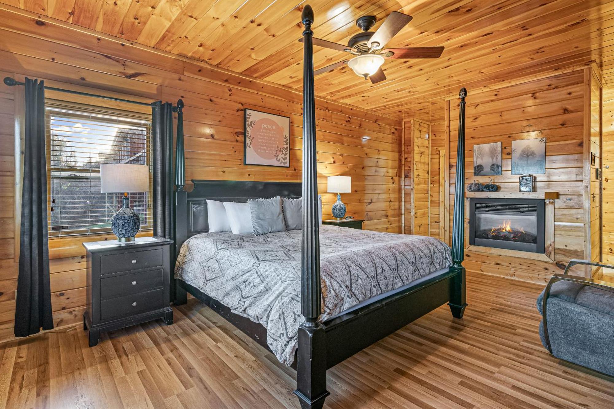 Knotty By Nature Sevierville Exterior photo