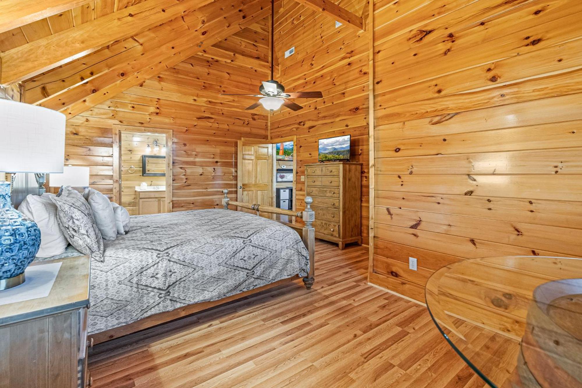 Knotty By Nature Sevierville Exterior photo