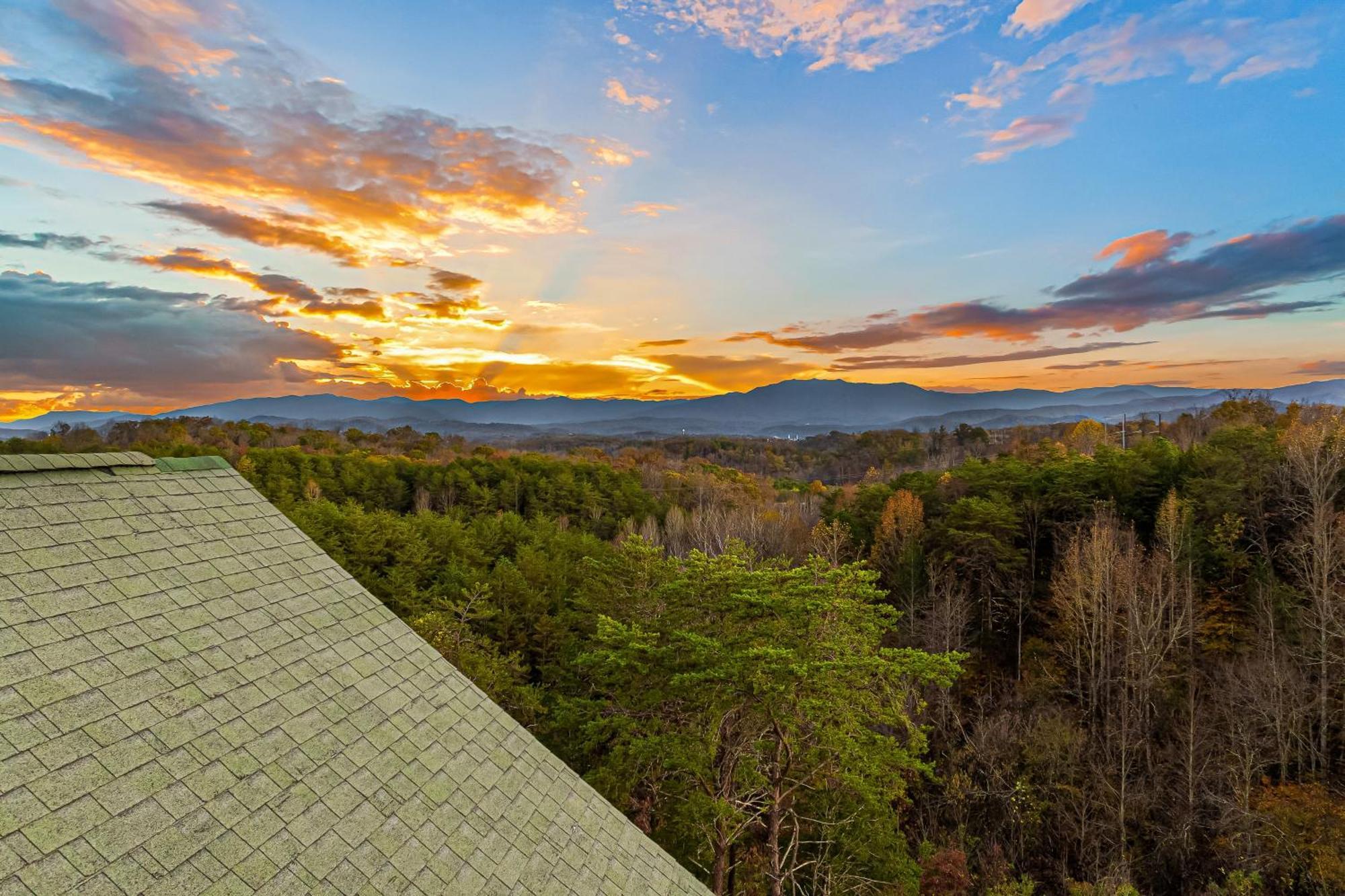 Knotty By Nature Sevierville Exterior photo