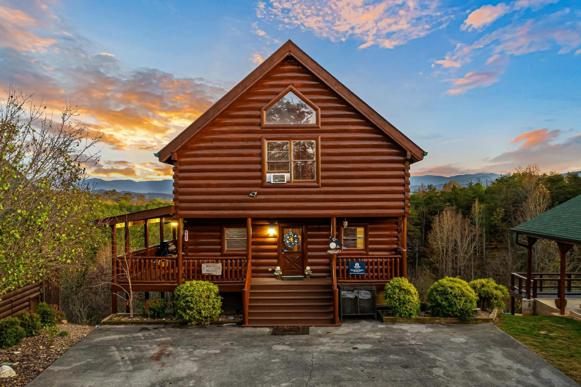 Knotty By Nature Sevierville Exterior photo