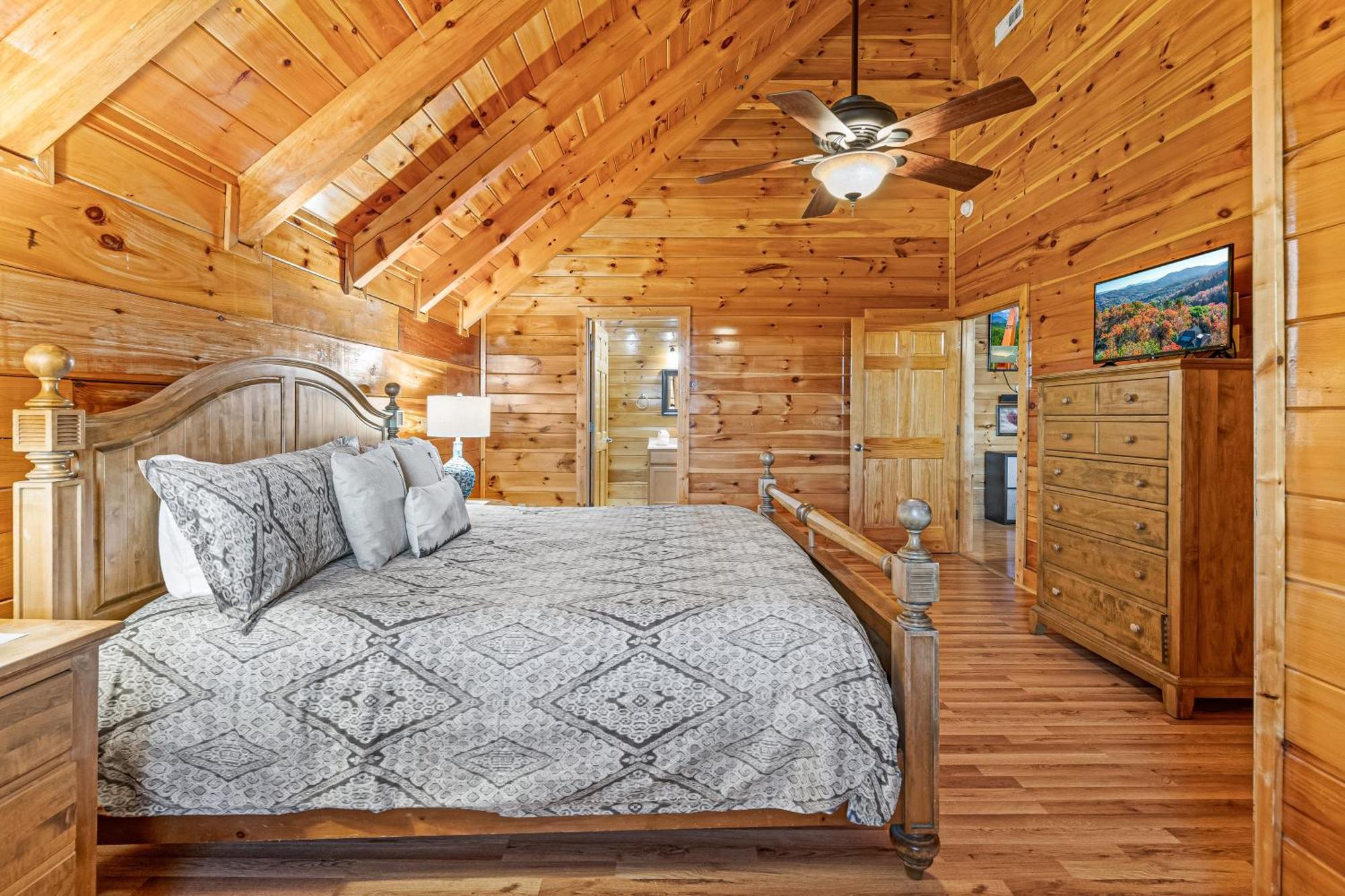 Knotty By Nature Sevierville Exterior photo
