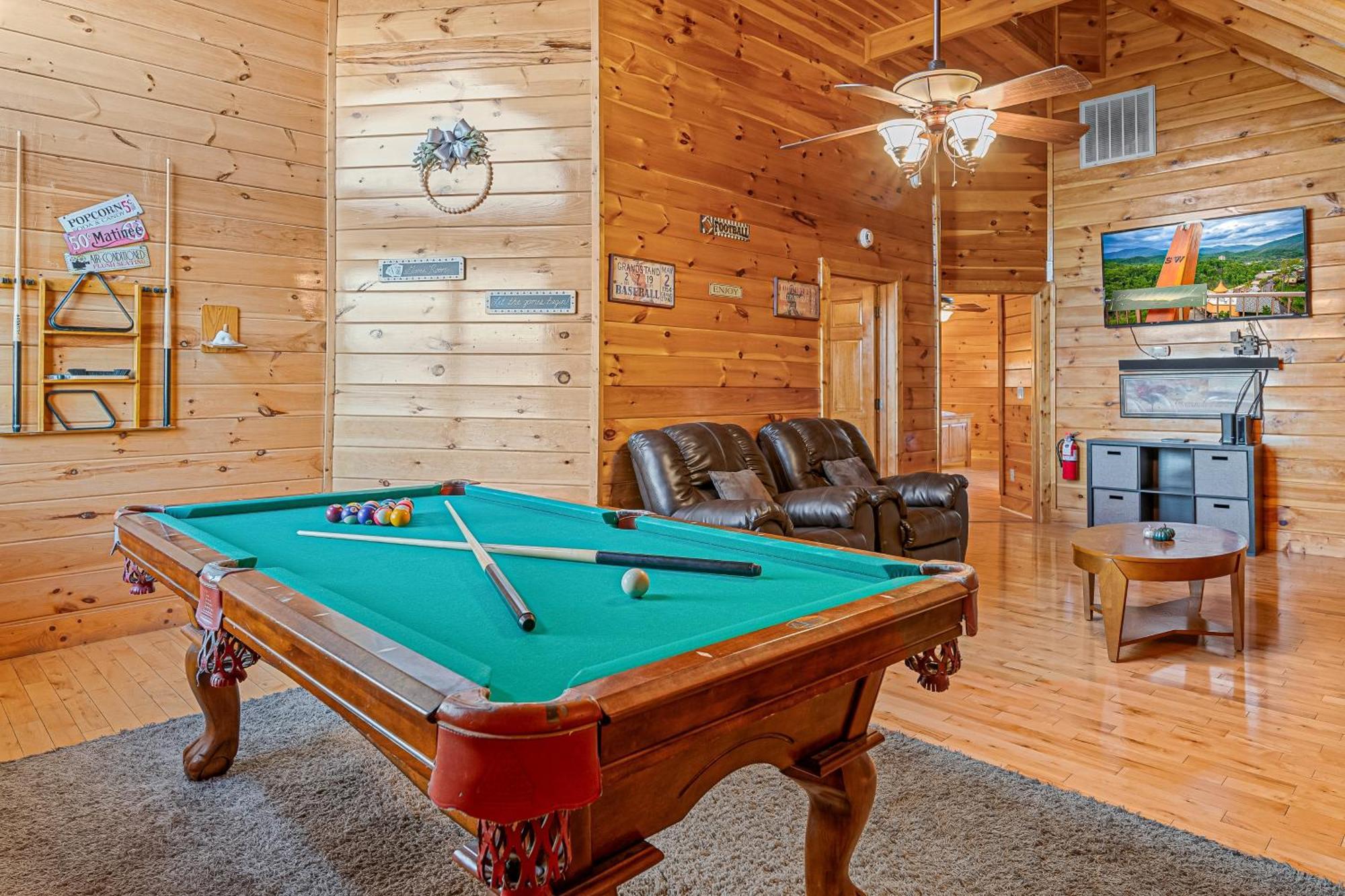Knotty By Nature Sevierville Exterior photo