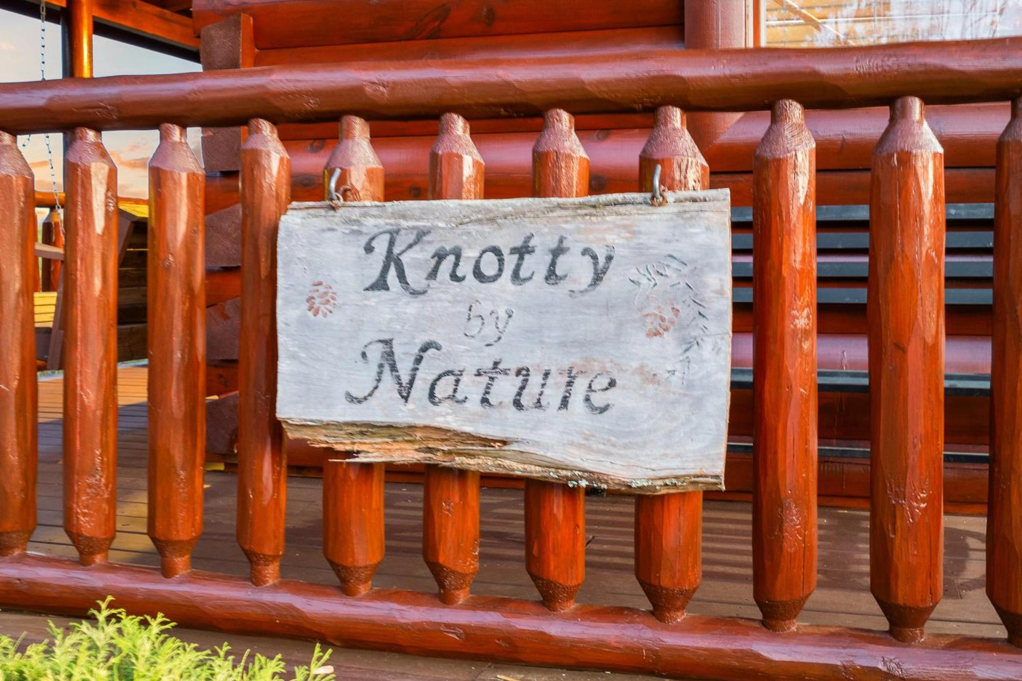 Knotty By Nature Sevierville Exterior photo